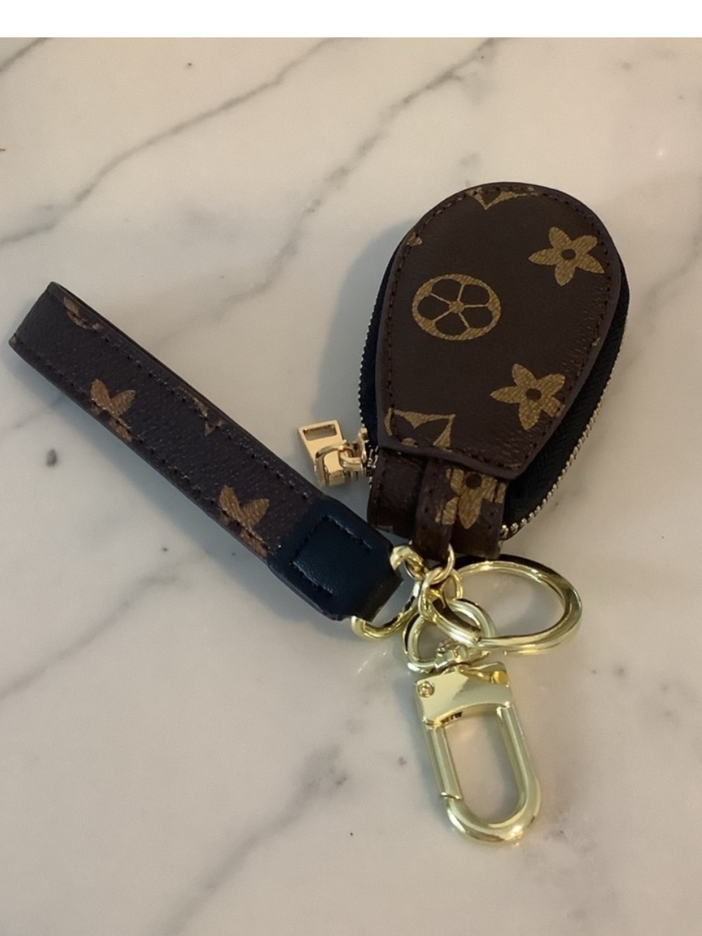 Fashionomics Brown Monogram Key & Card Holder with Gold Hardware